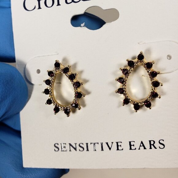 CROFT & BARROW, Women' Polished Gold-tone Hoop Dark Pink Crystals Stud Earrings - Picture 7 of 8